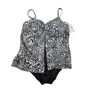 Swim Solutions Printed Flyaway Fauxkini One Piece Swimsuit 22W New with Tags